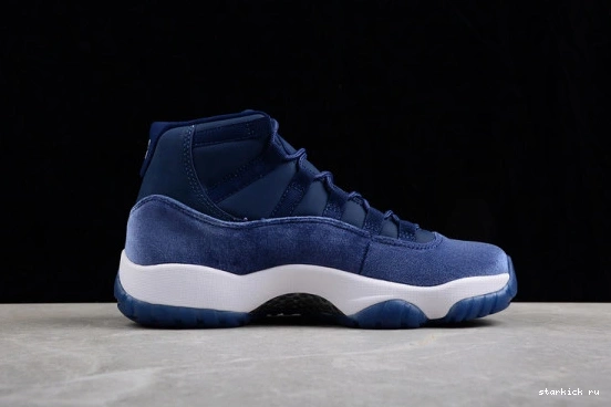 AR0715-441 AR0715-441 11 Midnight Jordan Navy Retro 0312